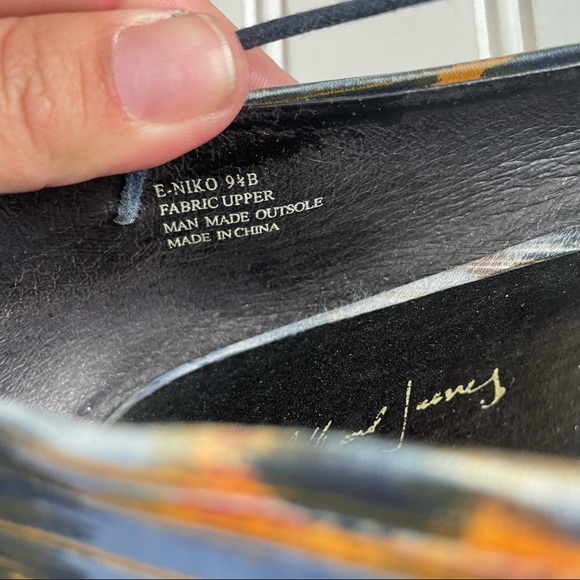 Elizabeth & James Navy Ikat Pattern Niko Espadrilles - Picture 7 of 7